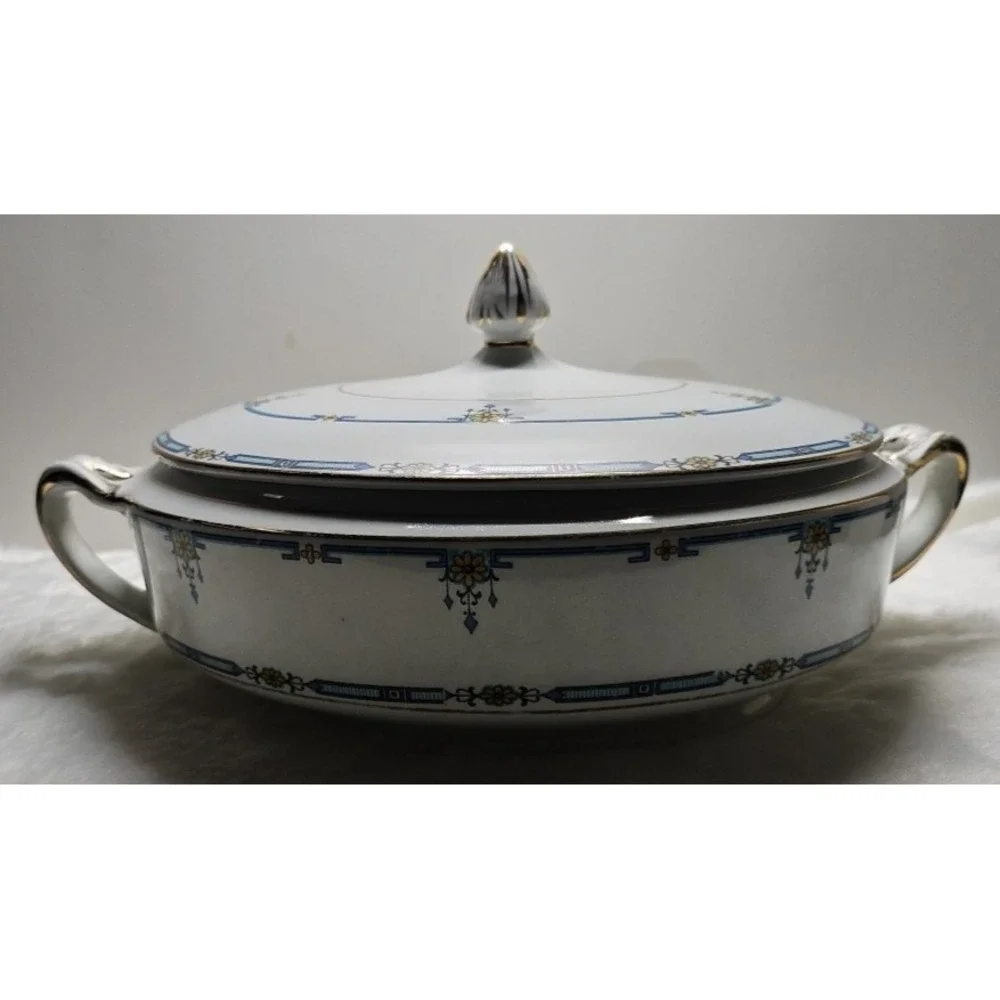 Gold Trimmed Alfred Meakin England Casserole With‎ Lid Fairhaven pattern Vintage